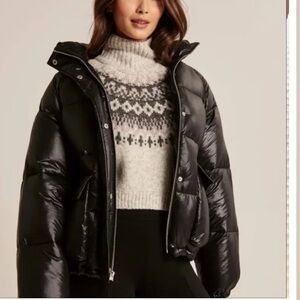 Abercrombie oversized utility puffer size small-black